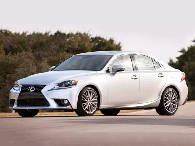 Dịch vụ thay Kính chắn gió xe Lexus IS 250 tận nơi